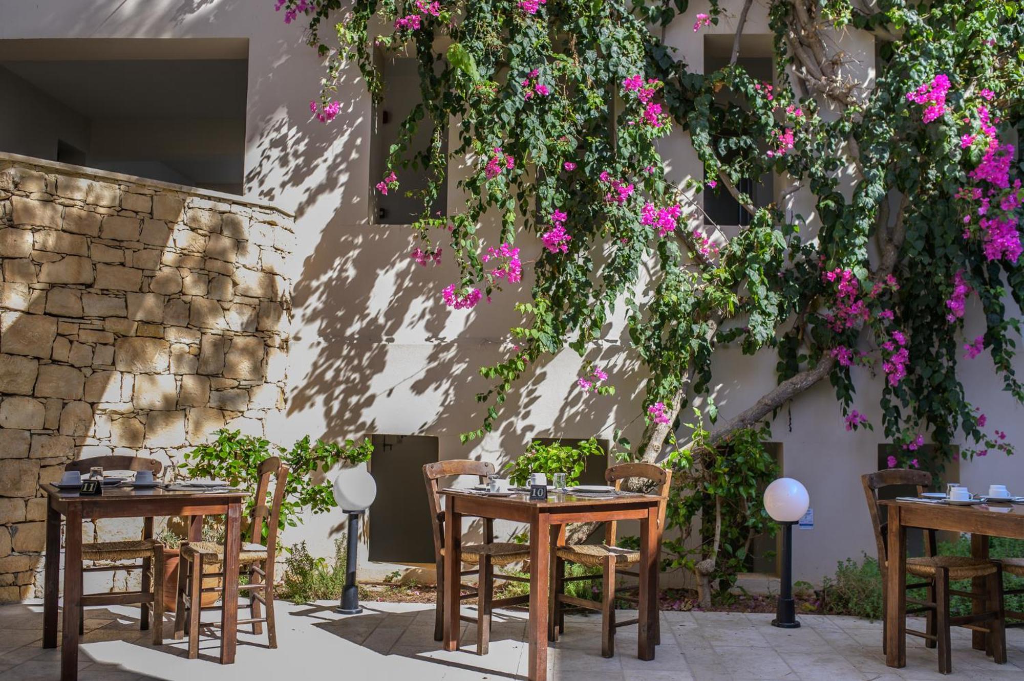 Castello Village Hotel